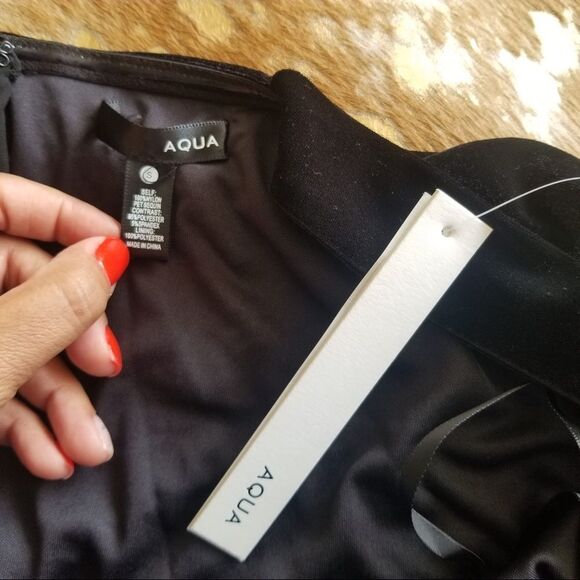 NEW AQUA 100% Exclusive sequined striped mini Black Silver S - Picture 14 of 15